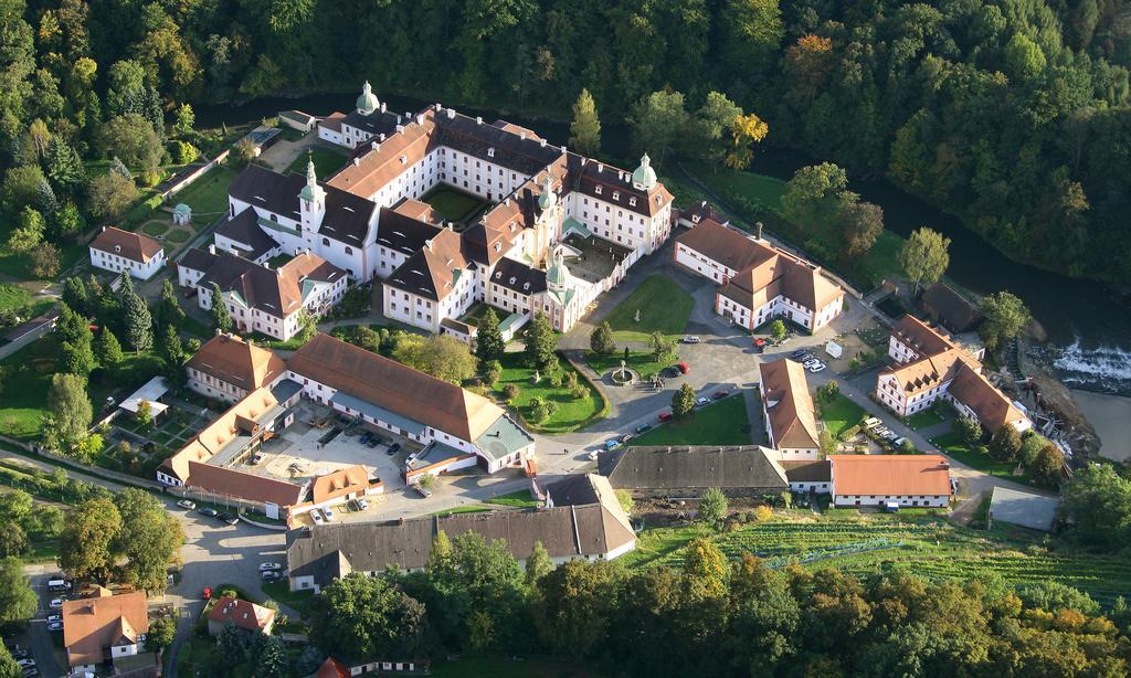 Gaestehaeuser St. Marienthal Экстерьер фото